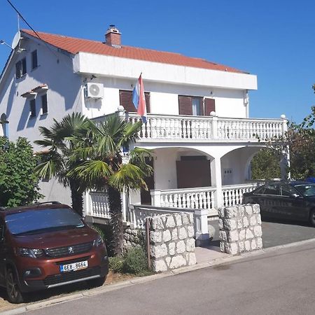 Apartments Rendulic Малинска Экстерьер фото