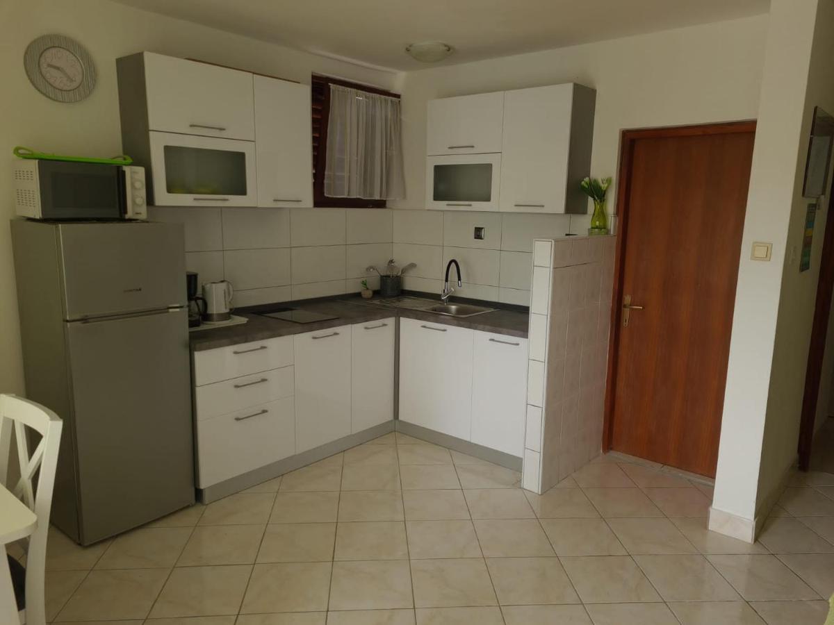 Apartments Rendulic Малинска Экстерьер фото