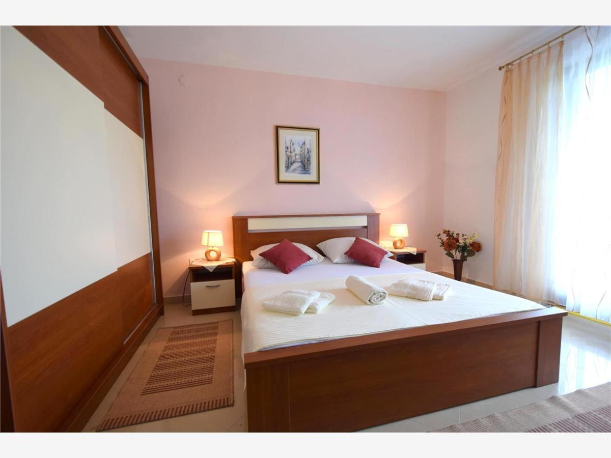 Apartments Rendulic Малинска Экстерьер фото